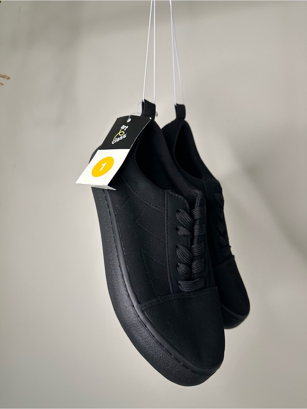 Art Class Garrett All Black Lace Up Skate Sneakers